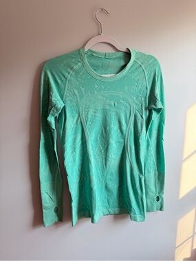 LULULEMON SEAWHEEZE SWIFTLY TECH LS CREW HEATHERED BALI BREEZE SIZE 8
